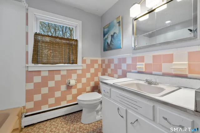 $274,000 | 600 Hopeville Road, Griswold, CT 06351