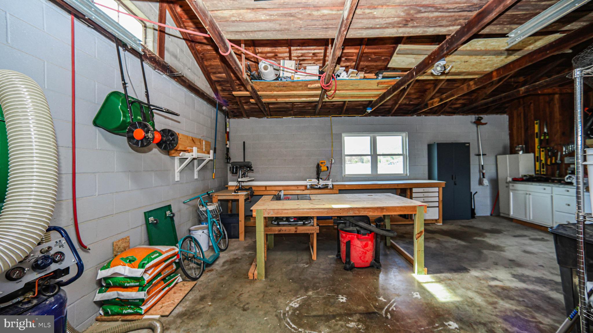 1203 Roxbury Road Newburg, PA 17240 - Photo 24 of 64