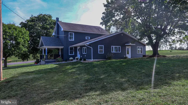 an aerial view of a golf course with a yard
