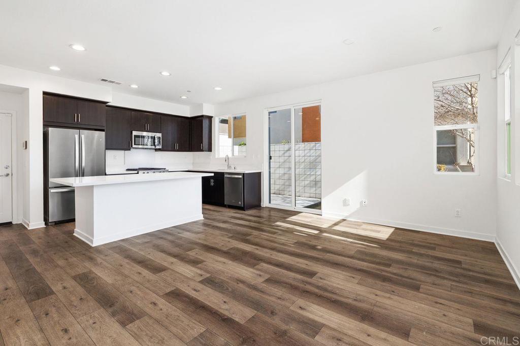 2080 Tango Loop, Unit 1 Chula Vista, CA 91915 - Photo 2 of 32