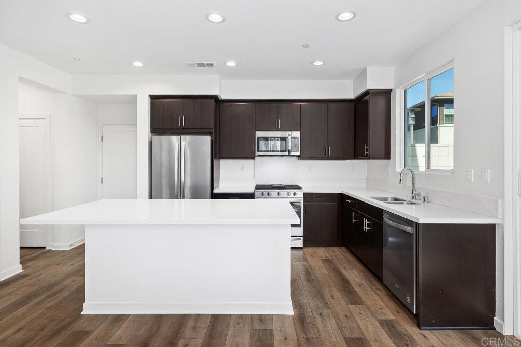 2080 Tango Loop, Unit 1 Chula Vista, CA 91915 - Photo 6 of 32