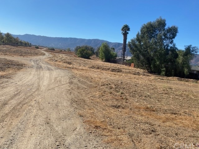 Lots of potential in the growing Lake Elsinore area!