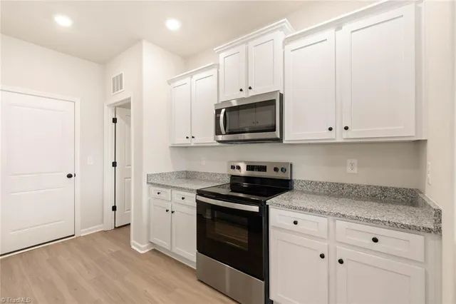 $324,900 | 116 Tail Star Court, King, NC 27021