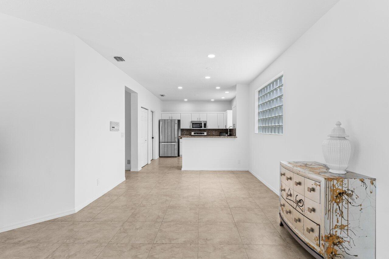 11157 Harbour Springs Circle Boca Raton, FL 33428 - Photo 22 of 68 014-11157HarbourSpringsCircle-BocaRaton-