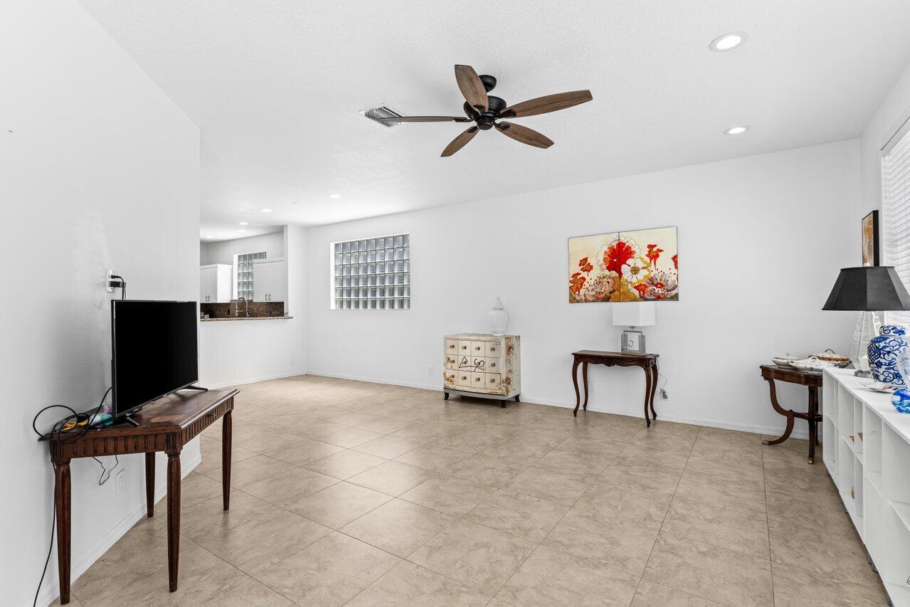 11157 Harbour Springs Circle Boca Raton, FL 33428 - Photo 24 of 68 012-11157HarbourSpringsCircle-BocaRaton-