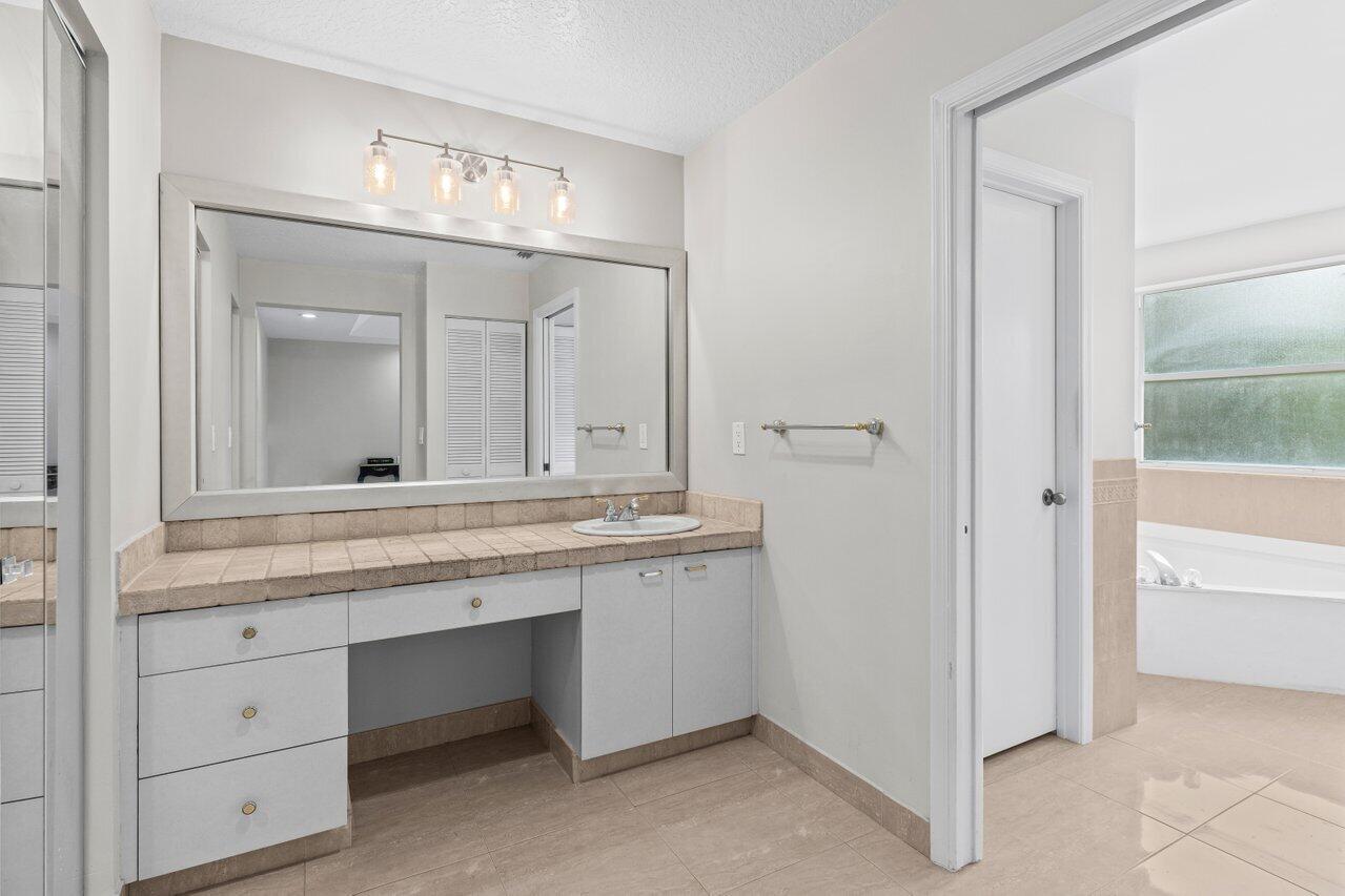 11157 Harbour Springs Circle Boca Raton, FL 33428 - Photo 33 of 68 027-11157HarbourSpringsCircle-BocaRaton-