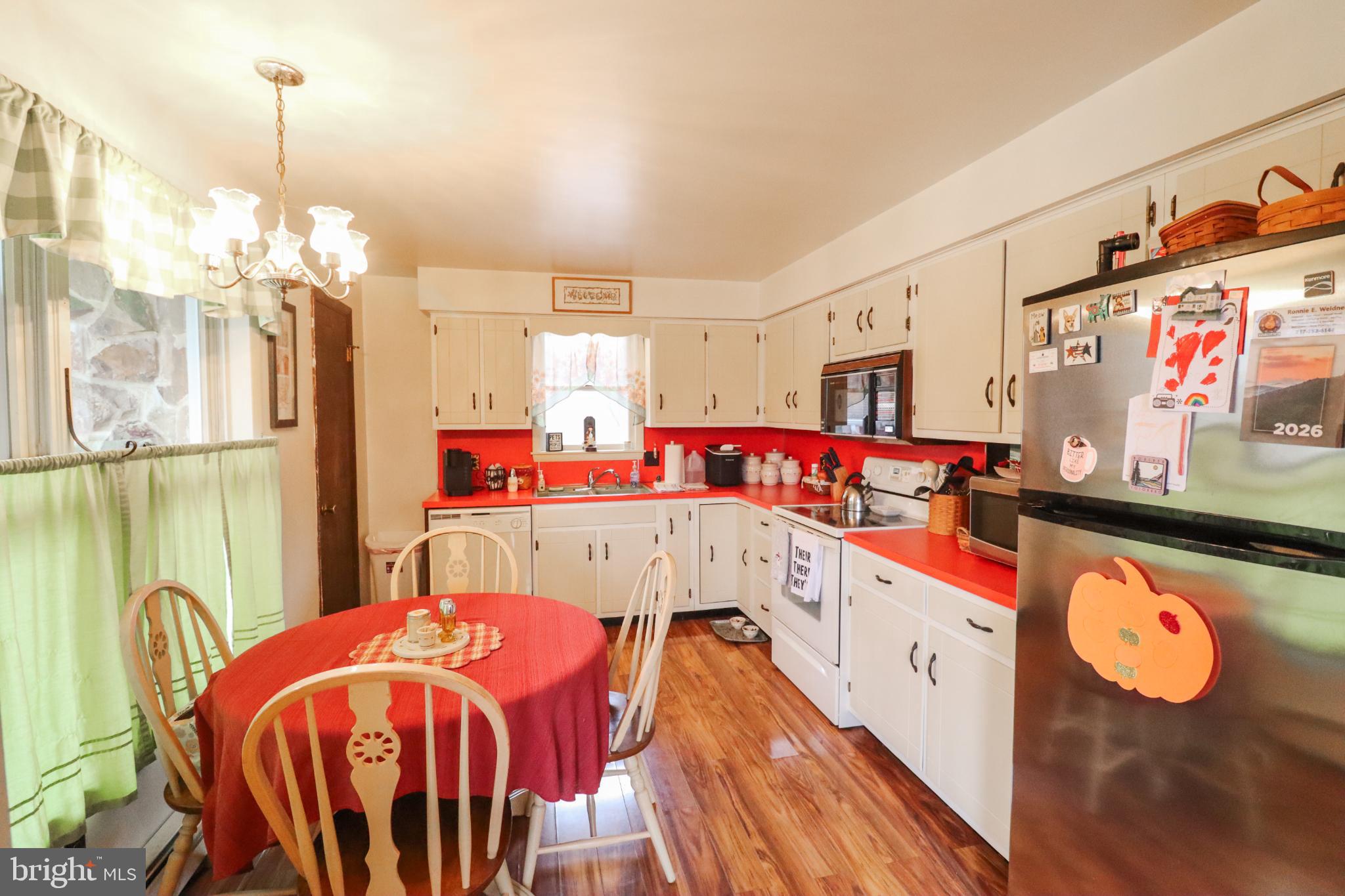 81 Rupp Road Gettysburg, PA 17325 - Photo 8 of 53 a very nice looking dining room with furniture