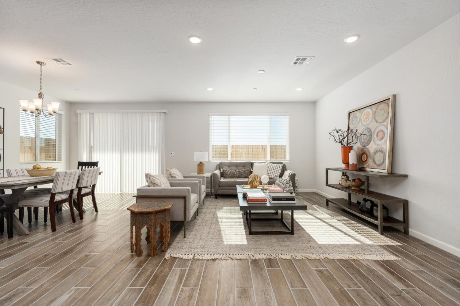 659 Solar Lane Clovis, CA 93619 - Photo 12 of 48 Gallery Image 12