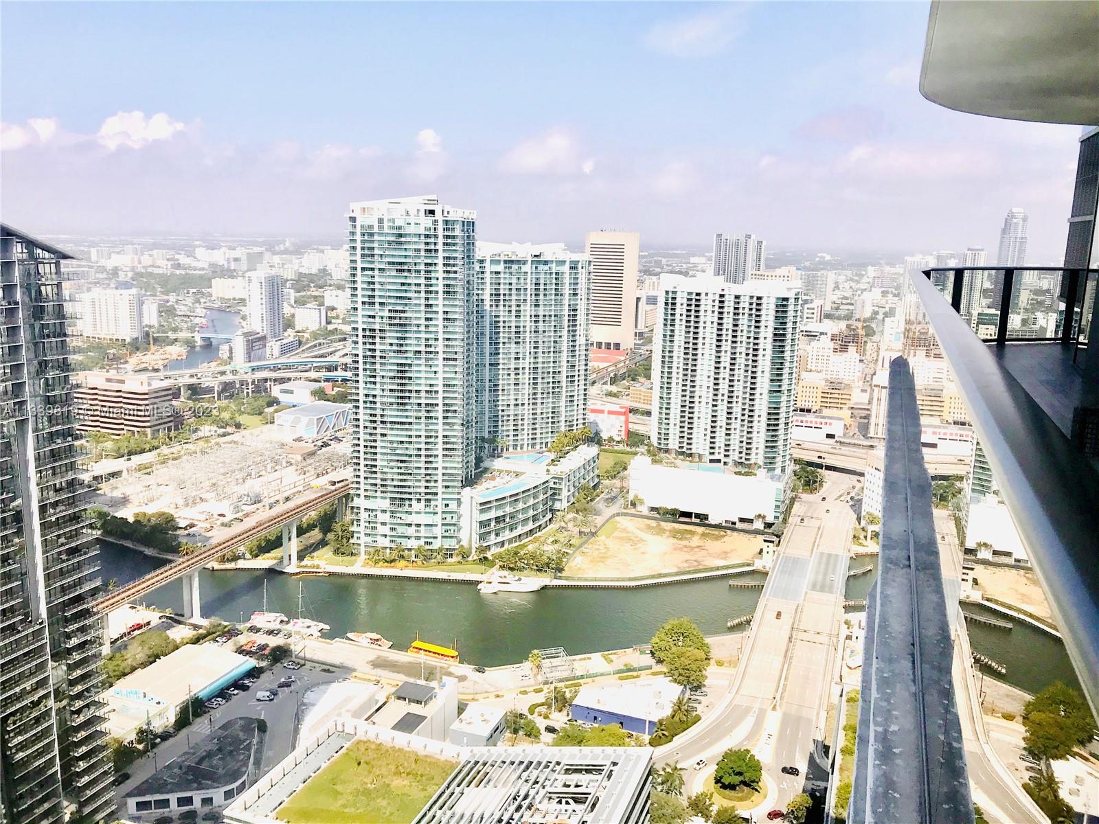 Brickell Miami, FL 33131 - Photo 18 of 48