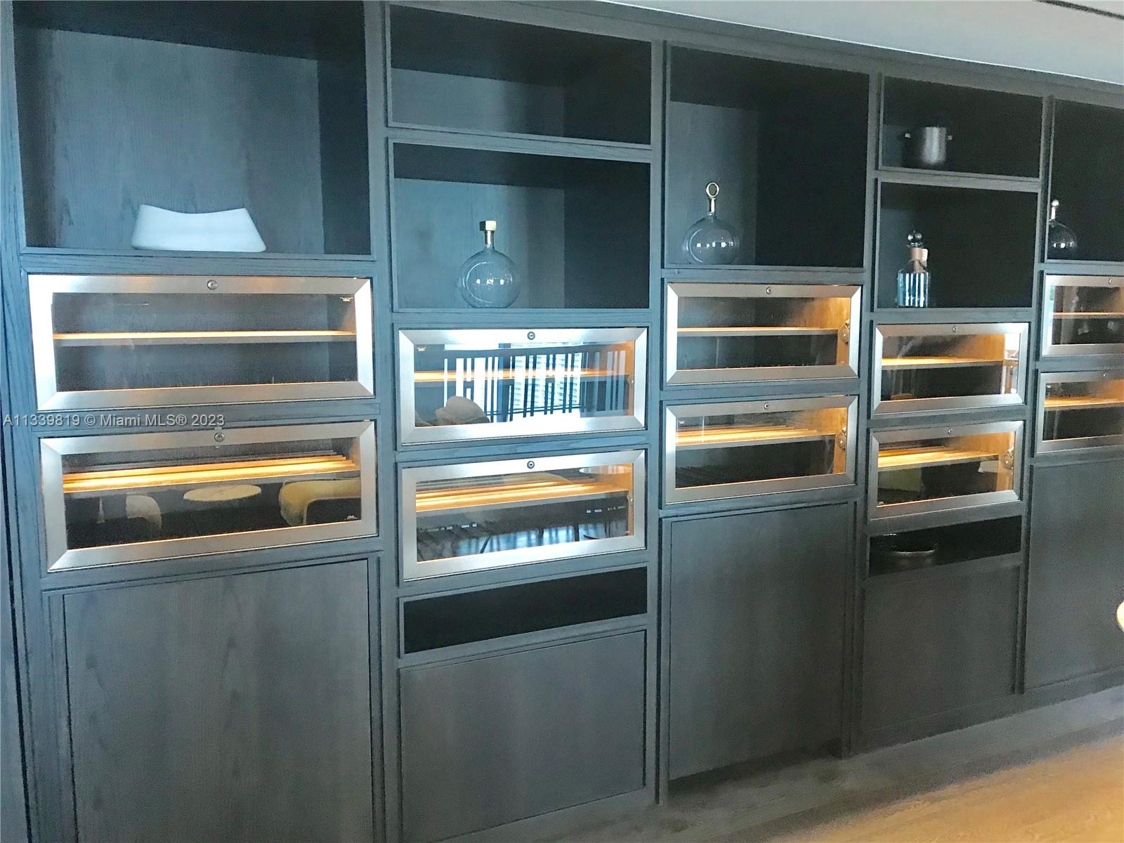 Brickell Miami, FL 33131 - Photo 46 of 48