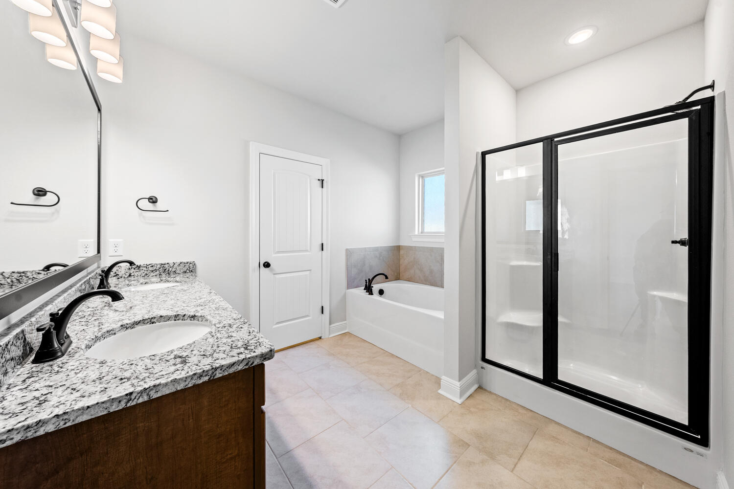130 Hydrangea Boulevard Freeport, FL 32439 - Photo 11 of 21 a bathroom with a tub sink and mirror