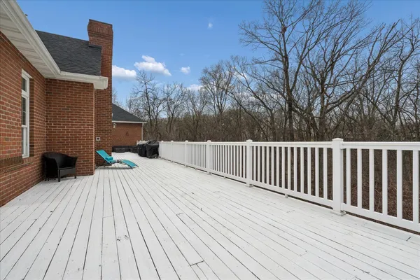 $719,000 | 77 Roosevelt Drive, East Dubuque, IL 61025