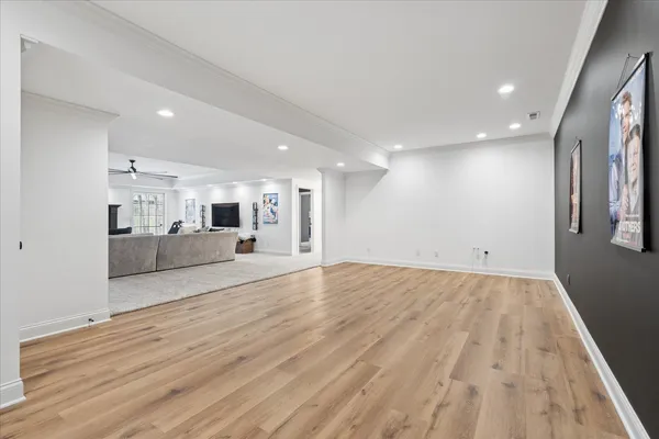 $719,000 | 77 Roosevelt Drive, East Dubuque, IL 61025