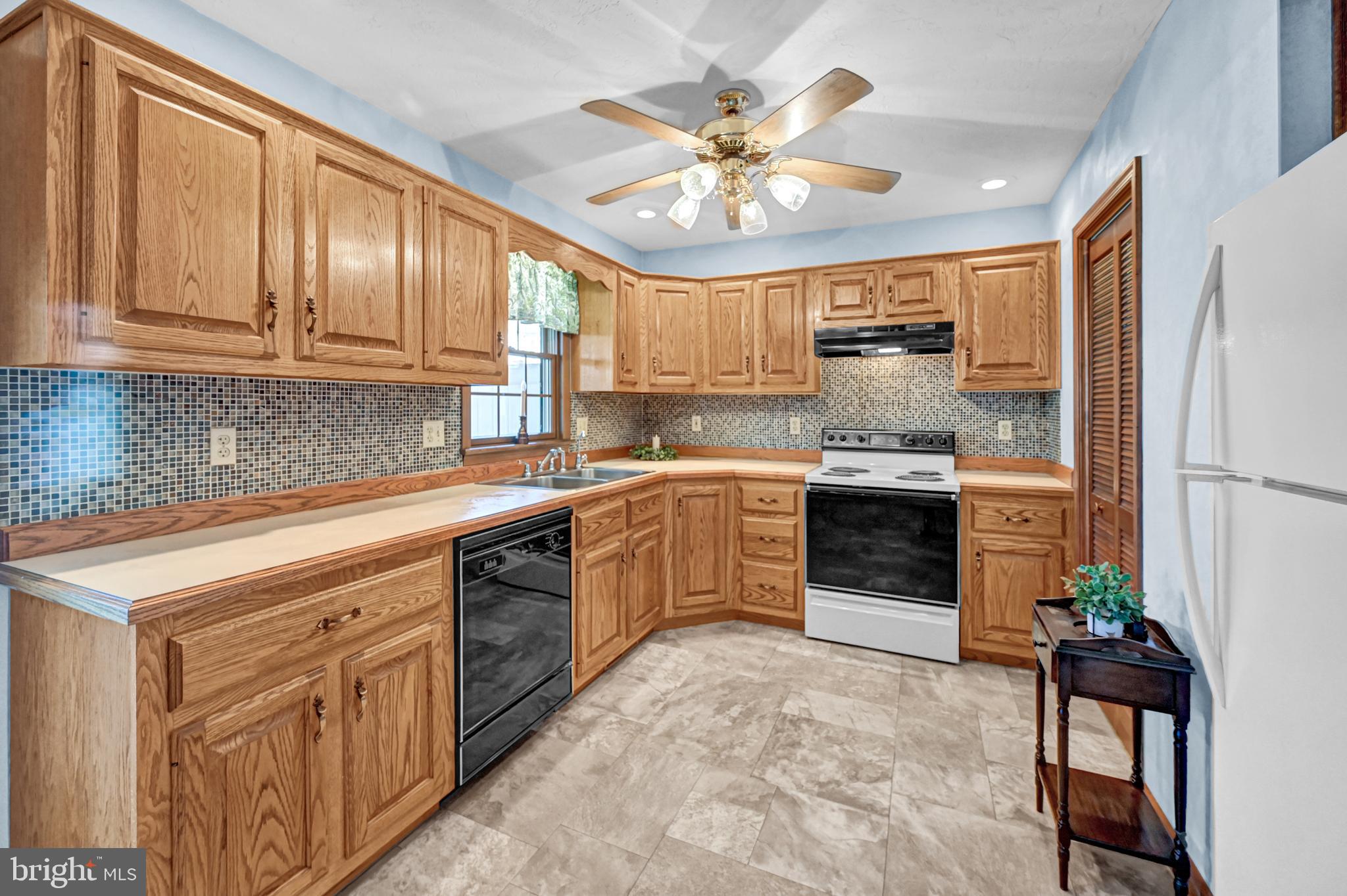 550 East Walnut Street Hanover, PA 17331 - Photo 9 of 39 Gallery Image 9