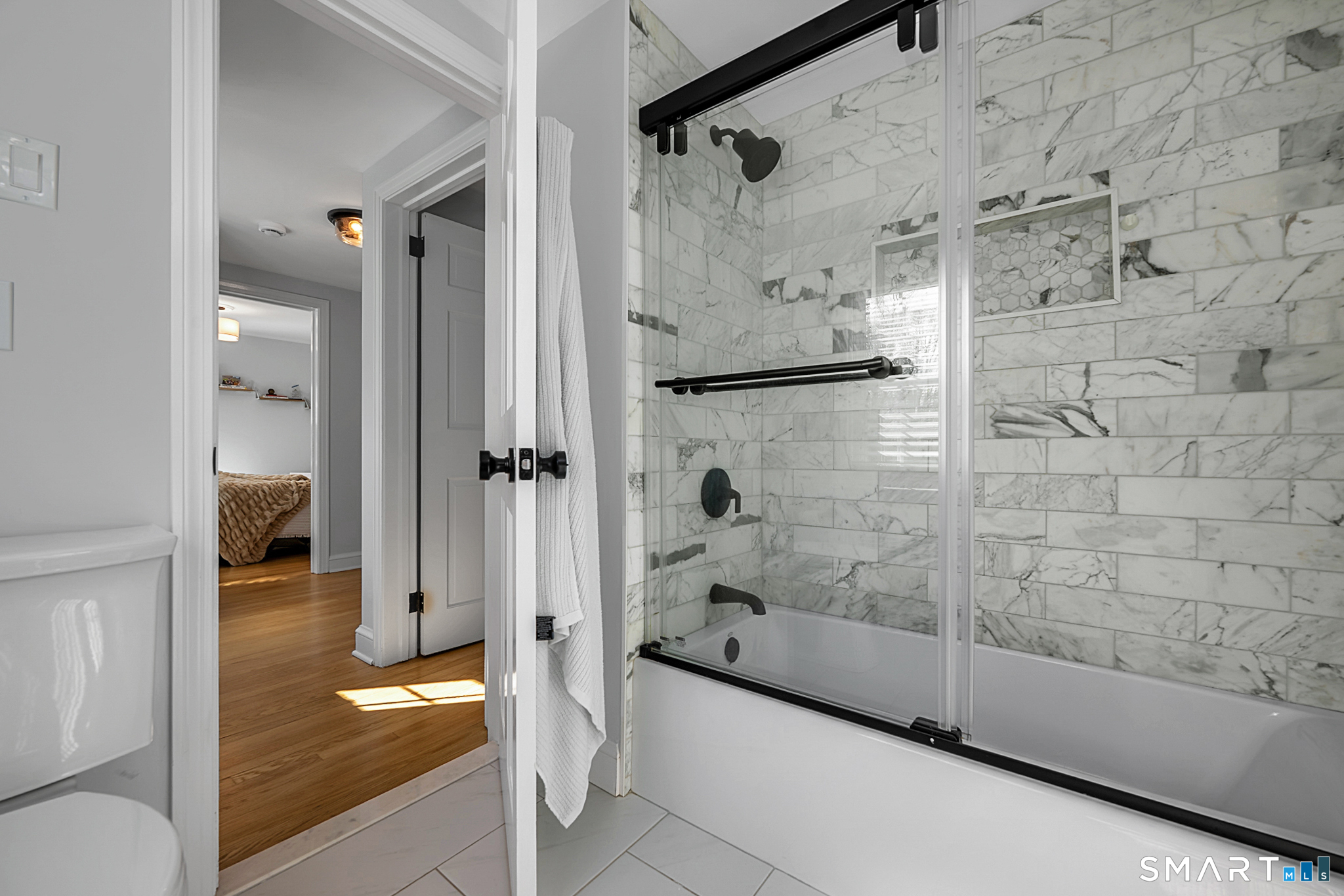 18 Foxridge Road West Hartford, CT 06107 - Photo 20 of 38