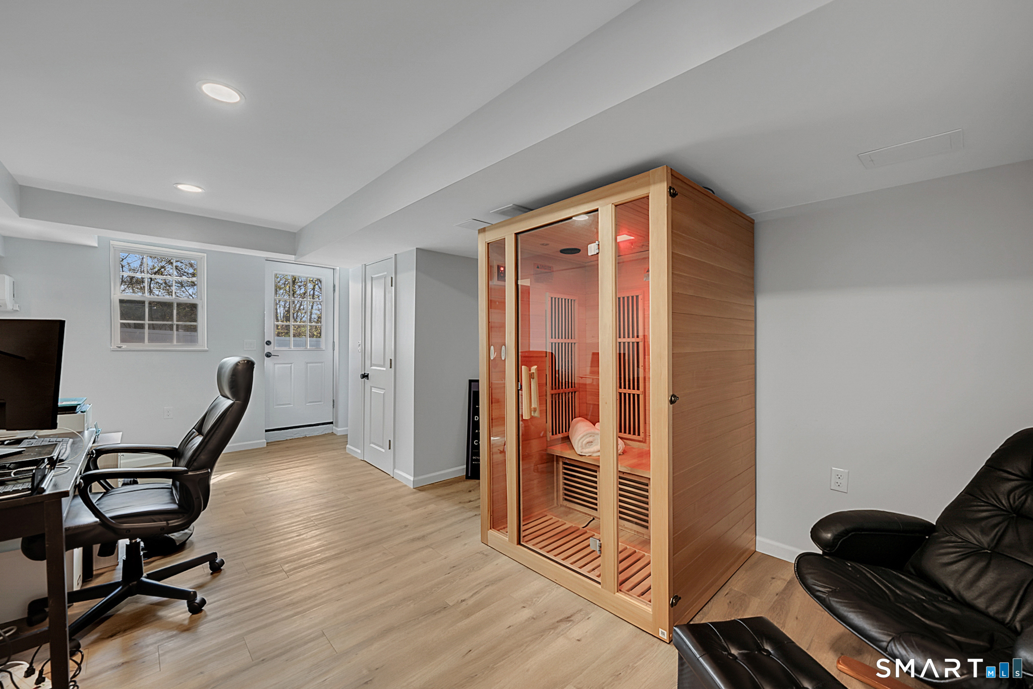 18 Foxridge Road West Hartford, CT 06107 - Photo 25 of 38