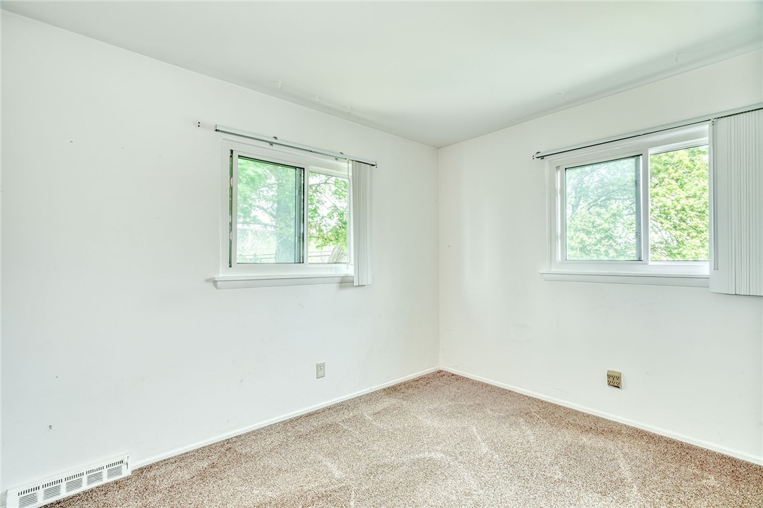 139 Nevins Road Henrietta, NY 14467 - Photo 19 of 38