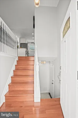 $699,990 | 5829 Parakeet Drive, Burke, VA 22015