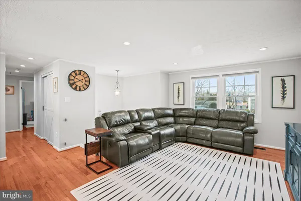 $699,990 | 5829 Parakeet Drive, Burke, VA 22015