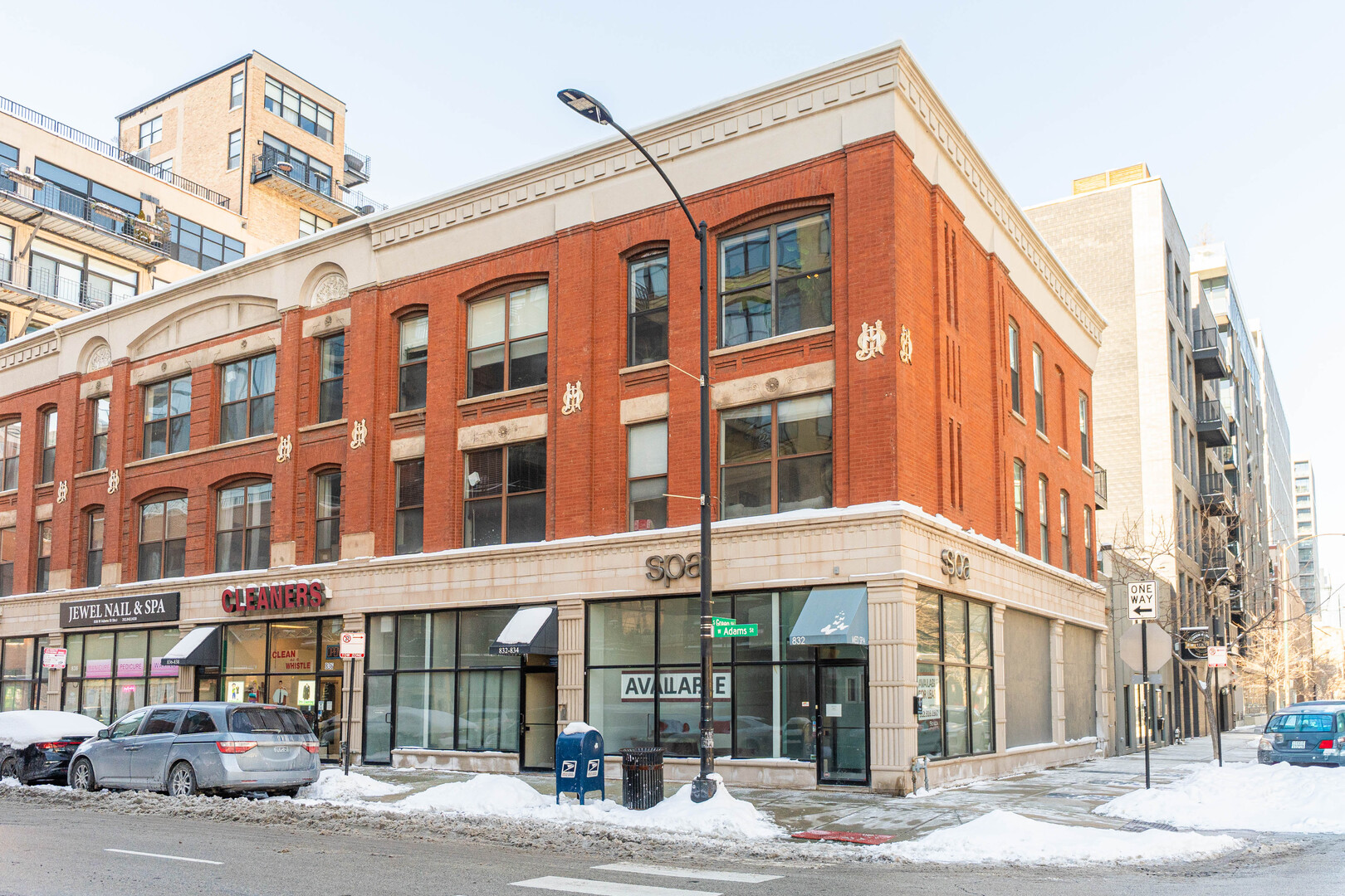 832 West Adams Street, Unit 2 Chicago, IL 60607 - Photo 2 of 23 a front view of a building