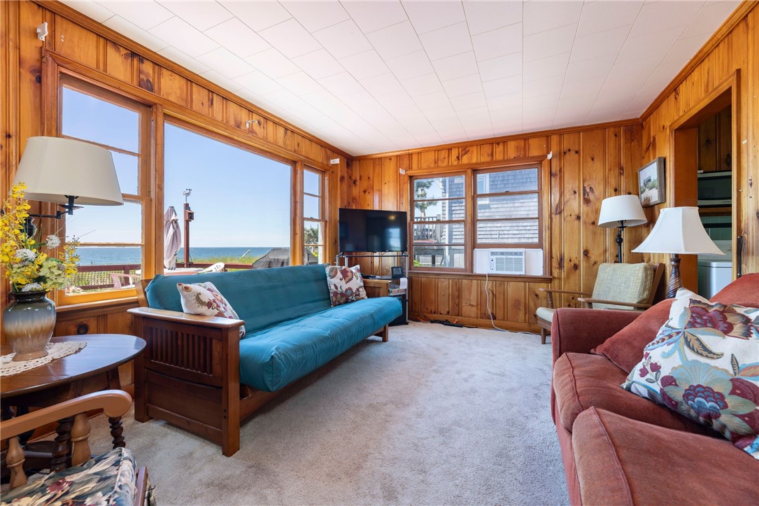 497 Atlantic Avenue Westerly, RI 02891 - Photo 22 of 38