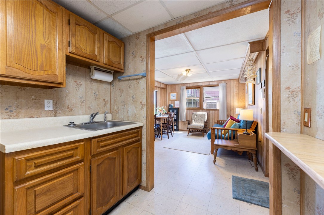 497 Atlantic Avenue Westerly, RI 02891 - Photo 25 of 38