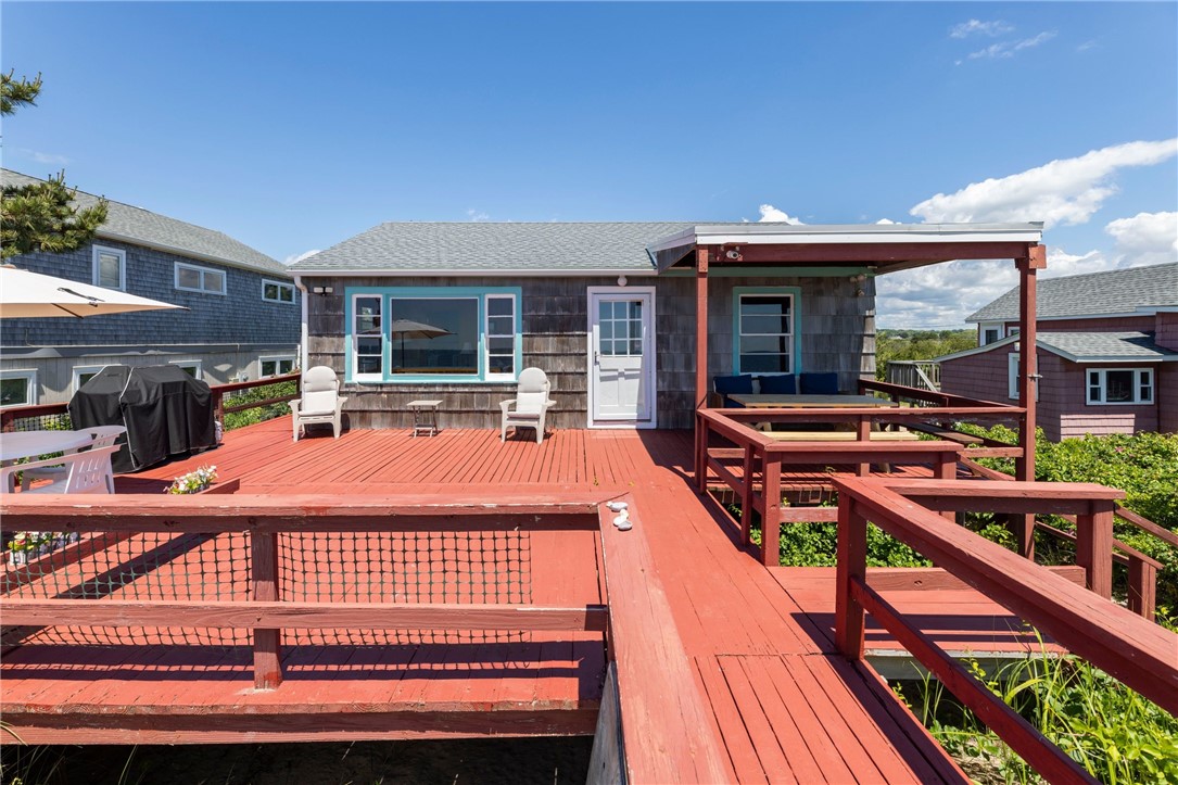 497 Atlantic Avenue Westerly, RI 02891 - Photo 4 of 38
