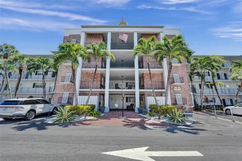 $229,900 | 455 Paradise Isle Boulevard, Unit 104, Hallandale Beach, FL 33009