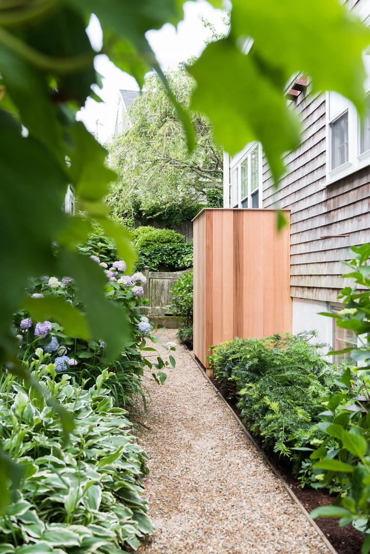 59 Orange Street Nantucket, MA 02554 - Photo 37 of 42 a view of a small yard