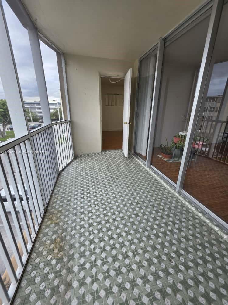 1710 Northeast 191st Street, Unit 3013 Miami, FL 33179 - Photo 18 of 23