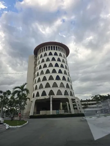 $1,690 | 1710 Northeast 191st Street, Unit 3013, Miami, FL 33179