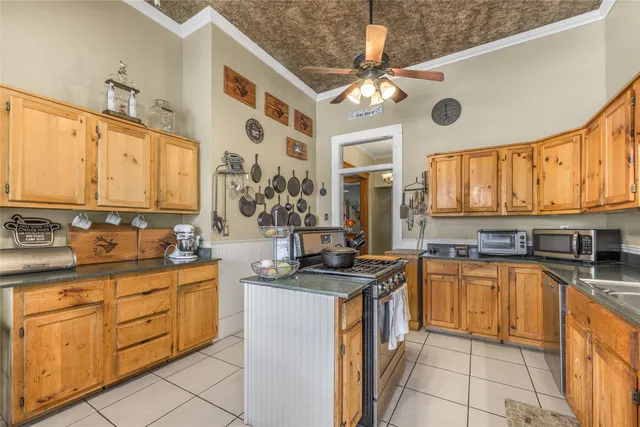 $359,000 | 1000 North Park Street, Brenham, TX 77833