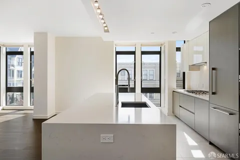 $1,895,000 | 1601 Larkin Street, Unit 302, San Francisco, CA 94109