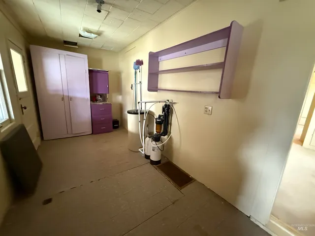 $295,900 | 65 East Arthur Avenue, Glenns Ferry, ID 83623