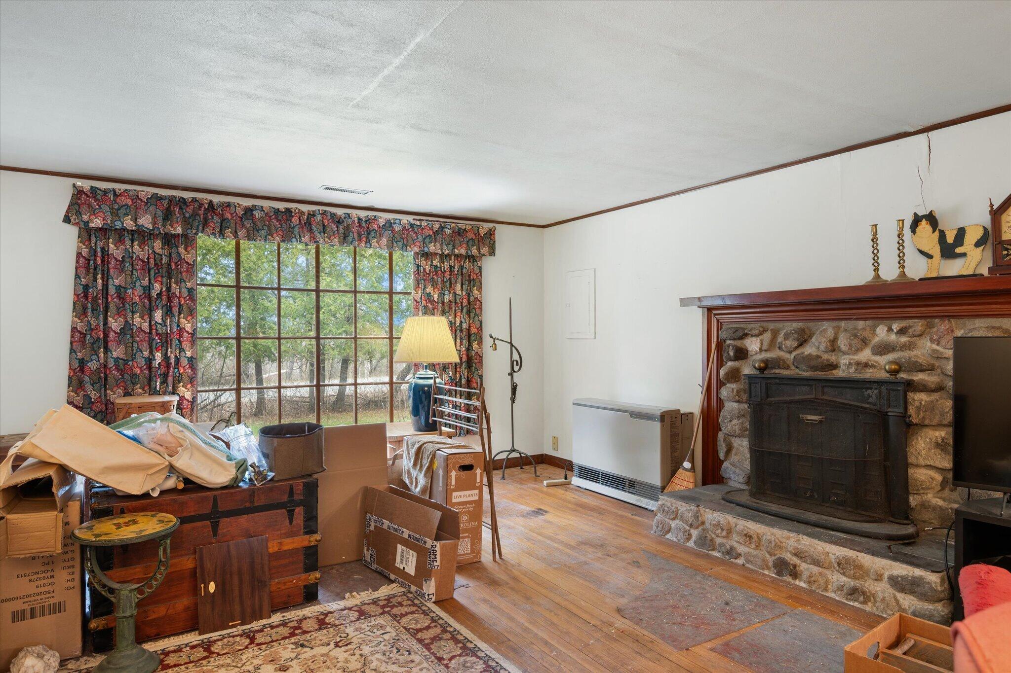 62 Bowden Point Road Prospect, ME 04981 - Photo 18 of 47 Living Room