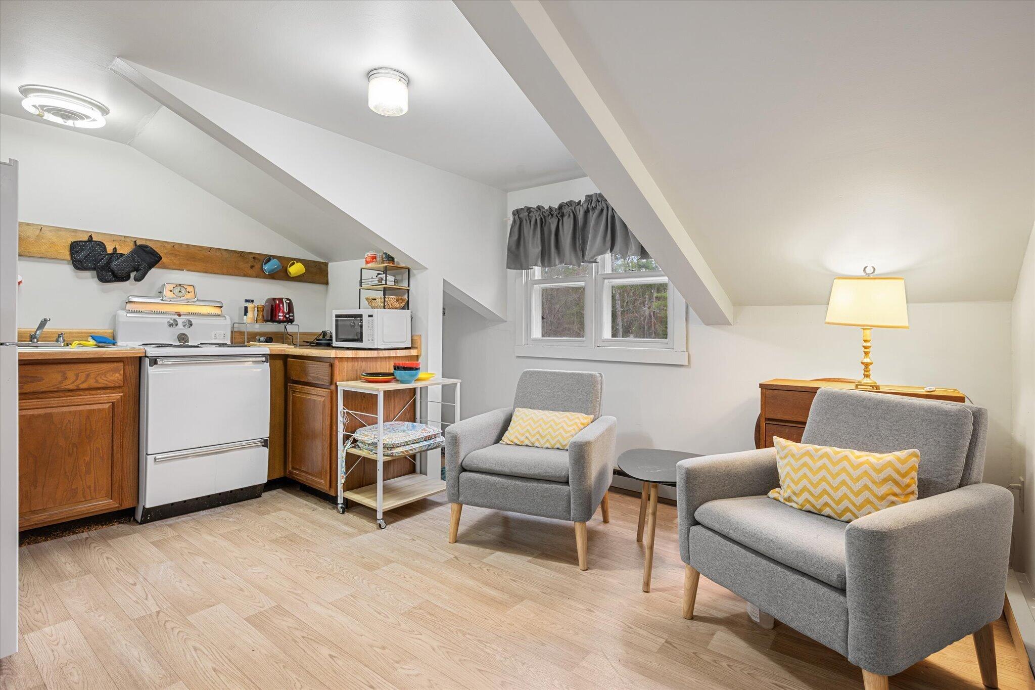62 Bowden Point Road Prospect, ME 04981 - Photo 28 of 47 Apartment