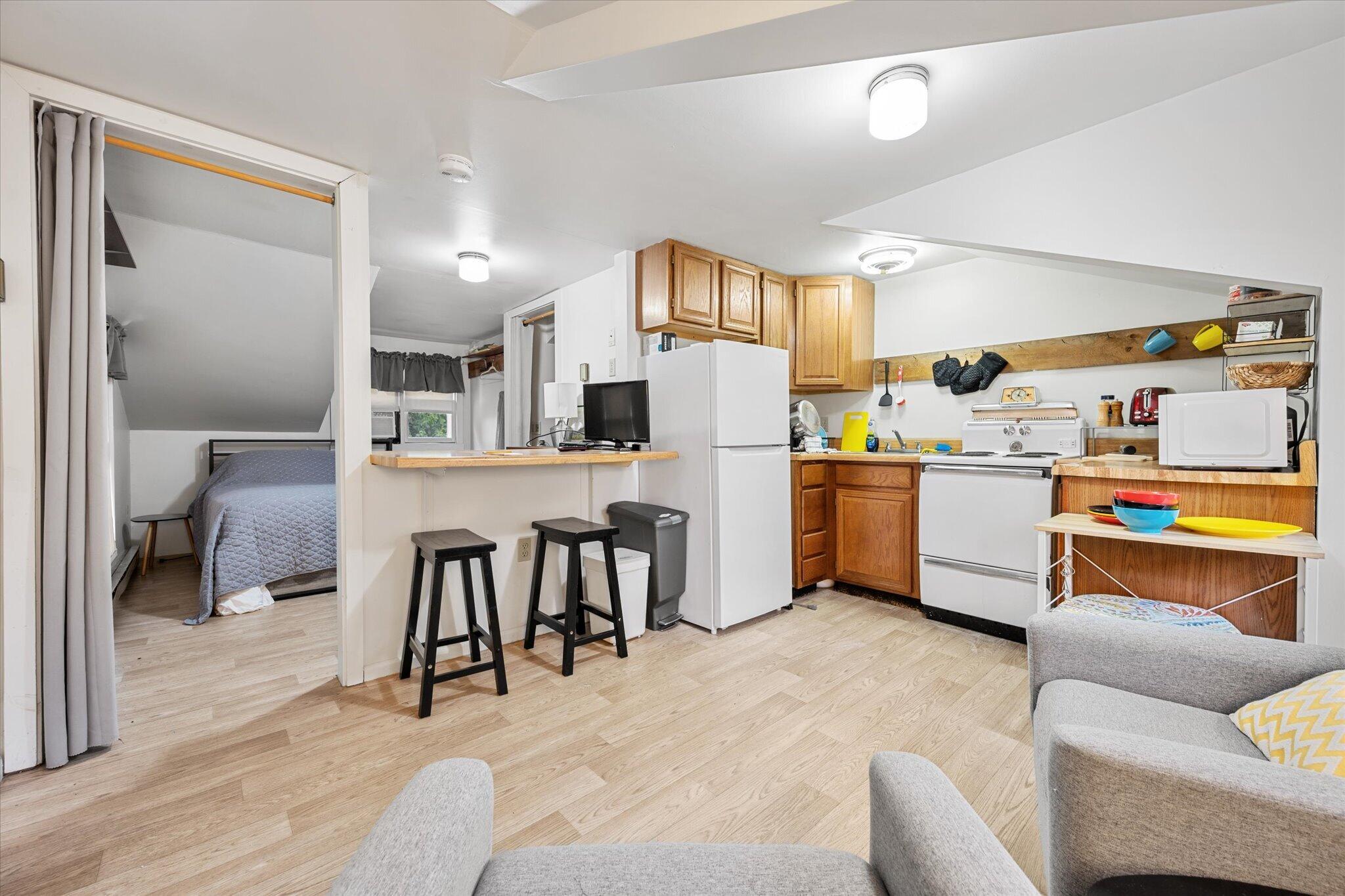 62 Bowden Point Road Prospect, ME 04981 - Photo 29 of 47 Apartment