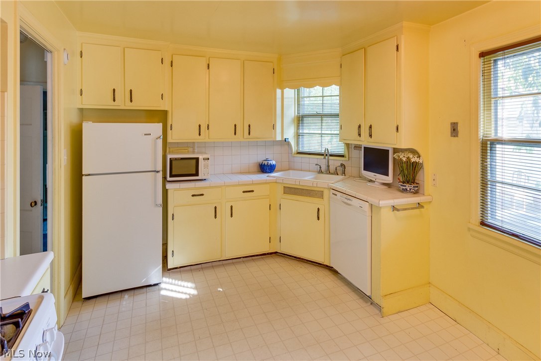 3426 Rosedale Road Cleveland Heights, OH 44112 - Photo 7 of 19
