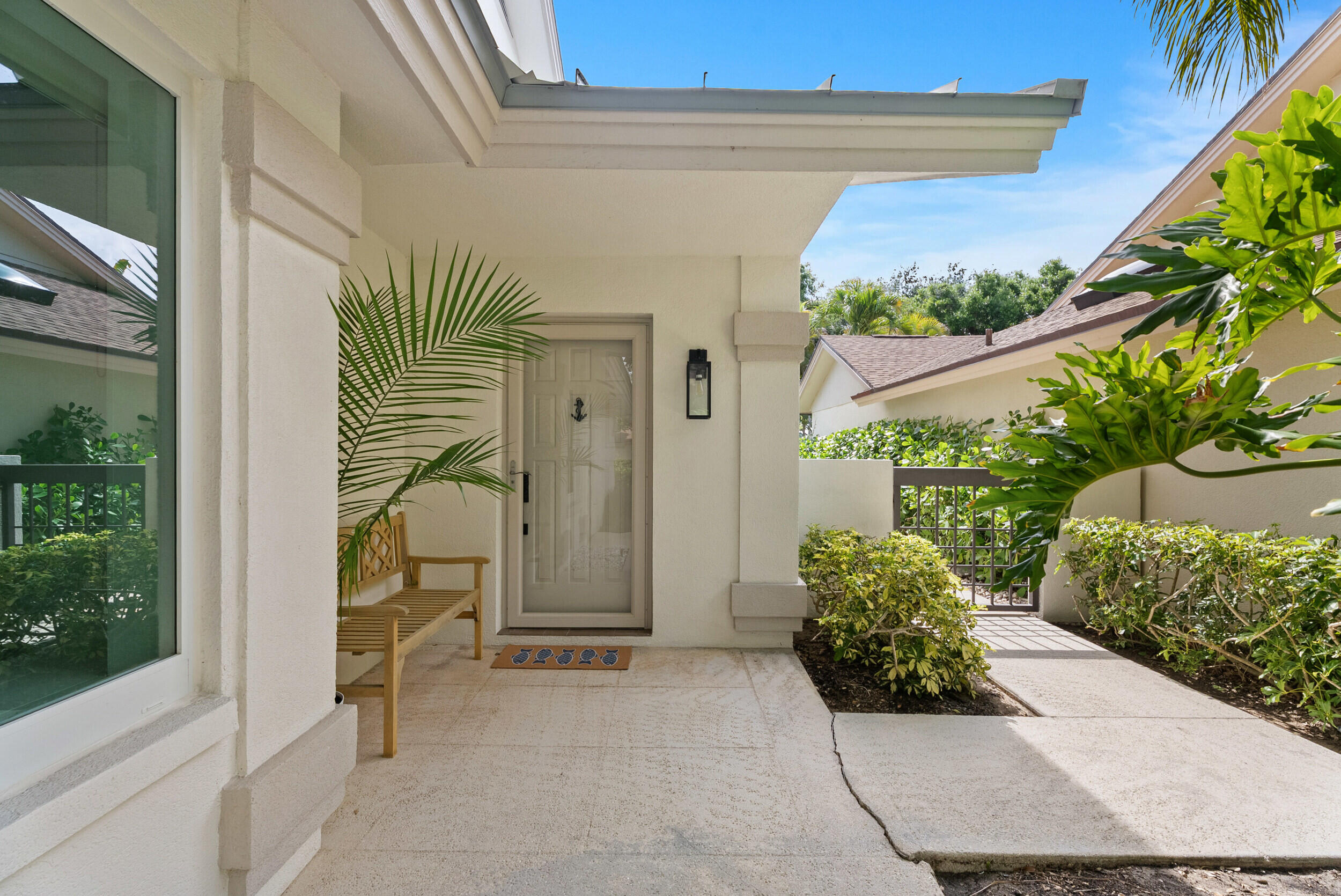 109 Harbourside Circle Jupiter, FL 33477 - Photo 3 of 39 DSC09695-3