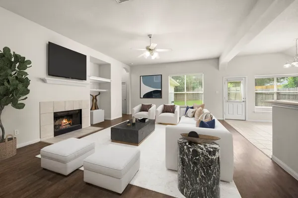 $285,000 | 3722 Northshore Drive, Montgomery, TX 77356