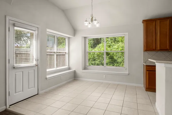 $285,000 | 3722 Northshore Drive, Montgomery, TX 77356