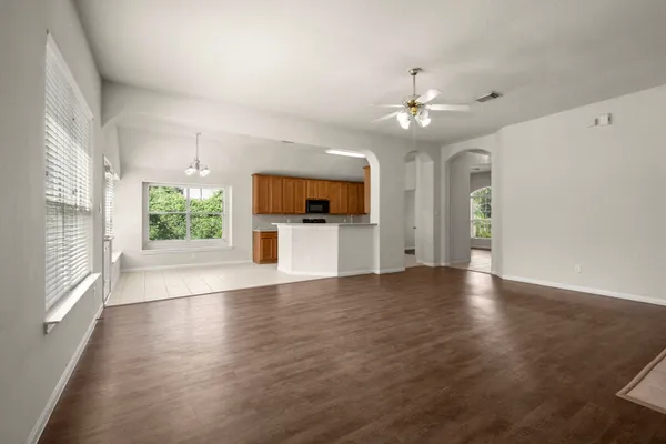 $285,000 | 3722 Northshore Drive, Montgomery, TX 77356