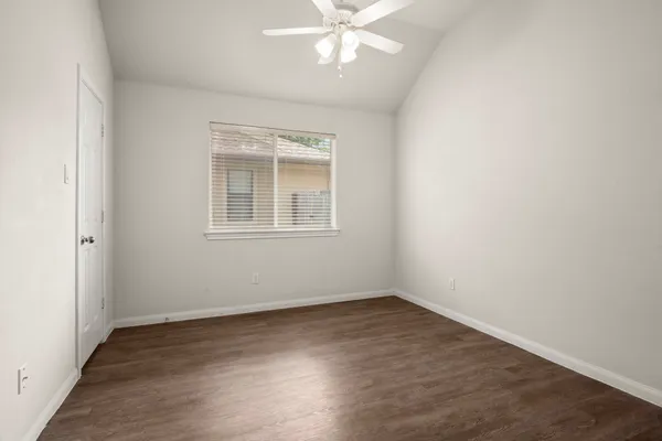 $285,000 | 3722 Northshore Drive, Montgomery, TX 77356