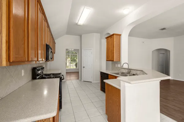 $285,000 | 3722 Northshore Drive, Montgomery, TX 77356