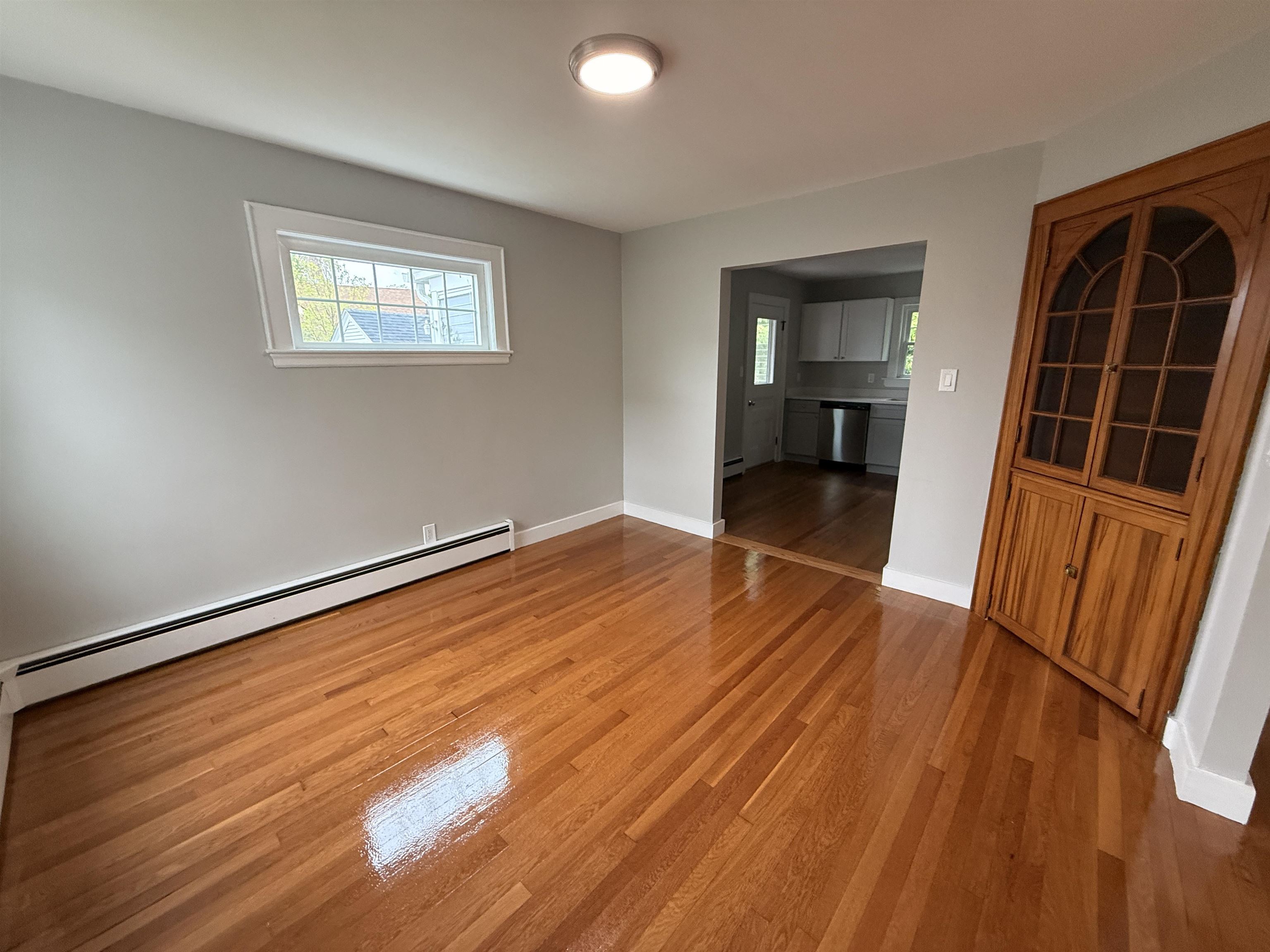 406 East High Street Manchester, NH 03104 - Photo 18 of 49