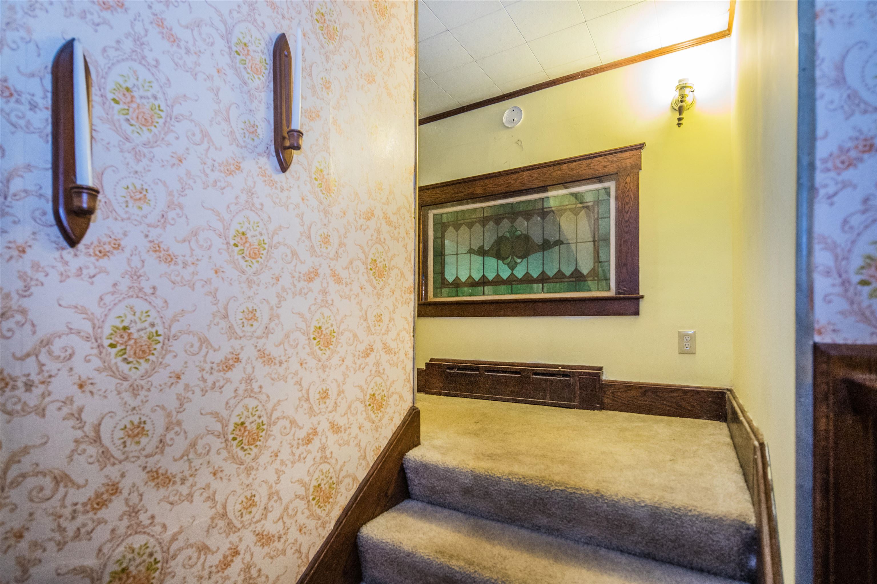 9 Temple Street Rutland, VT 05701 - Photo 8 of 15