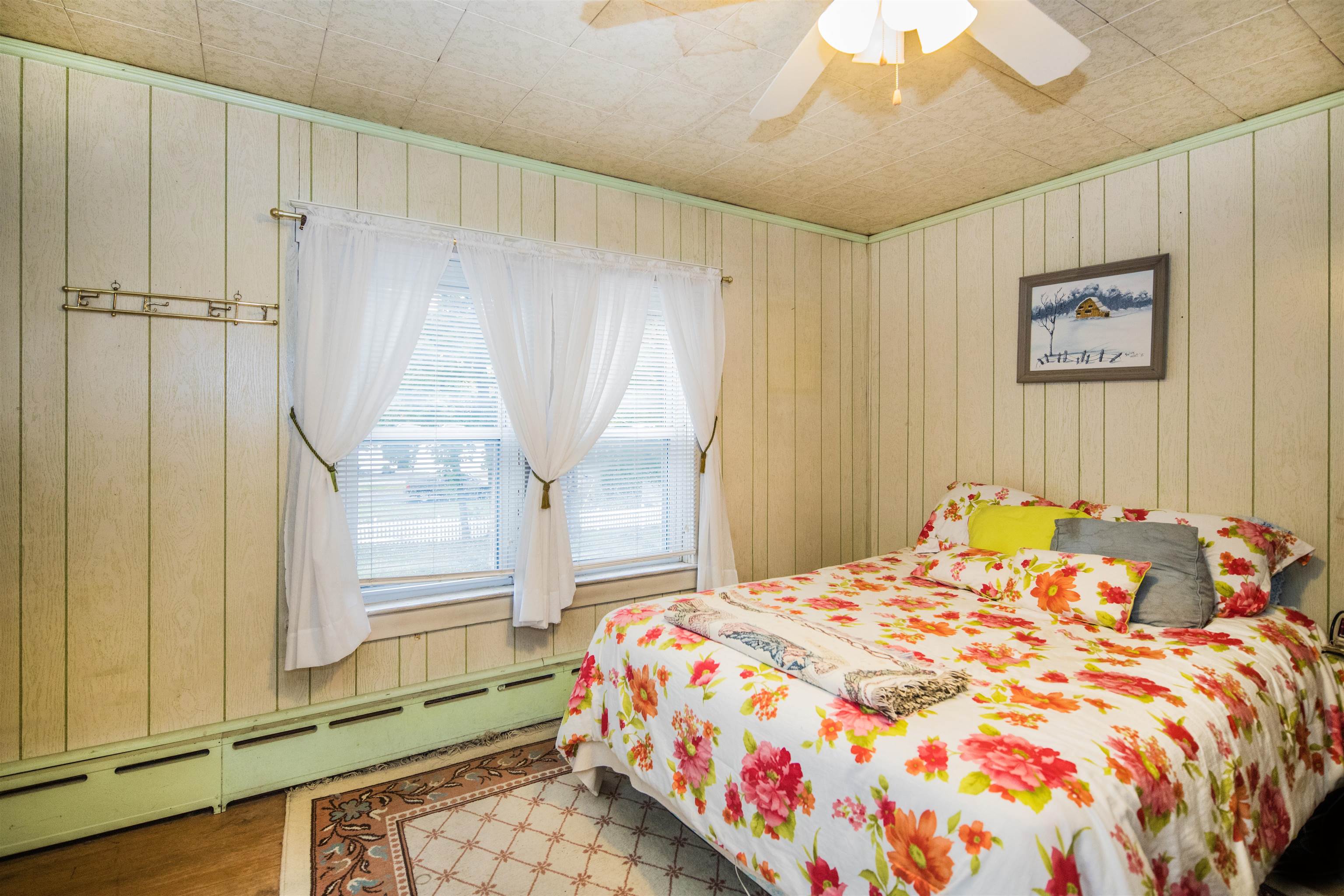 9 Temple Street Rutland, VT 05701 - Photo 10 of 15