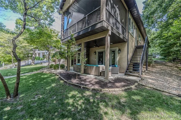 $2,585,000 | 720 Via Del Lago Drive, Sunrise Beach, MO 65079