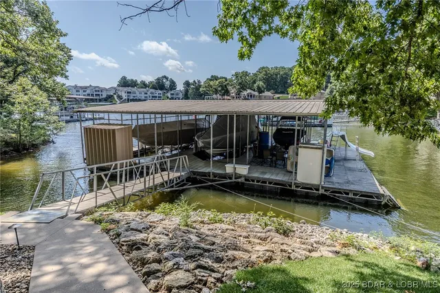 $2,585,000 | 720 Via Del Lago Drive, Sunrise Beach, MO 65079