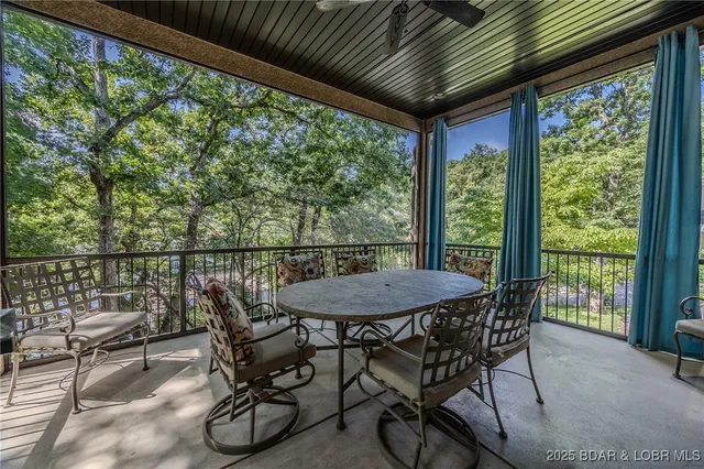 $2,585,000 | 720 Via Del Lago Drive, Sunrise Beach, MO 65079